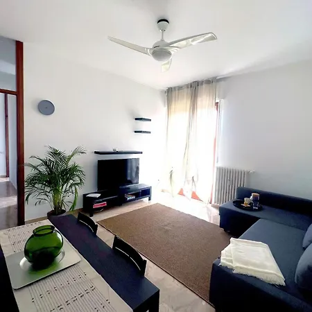 The 6th Floor Flat - Direct Link To Centre In 8 Mins * Milán