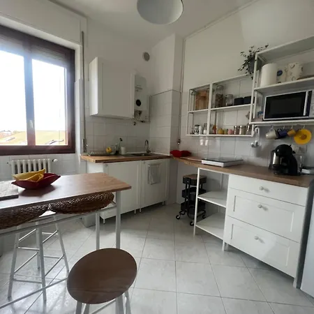 The 6th Floor Flat - Direct Link To Centre In 8 Mins Apartman *